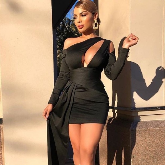 -SOLD- Juliana Black Cut Out Dress - Picture 2 of 4